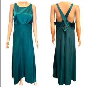1001 Nights Green Crossed Back Straps Long Gown Size 18